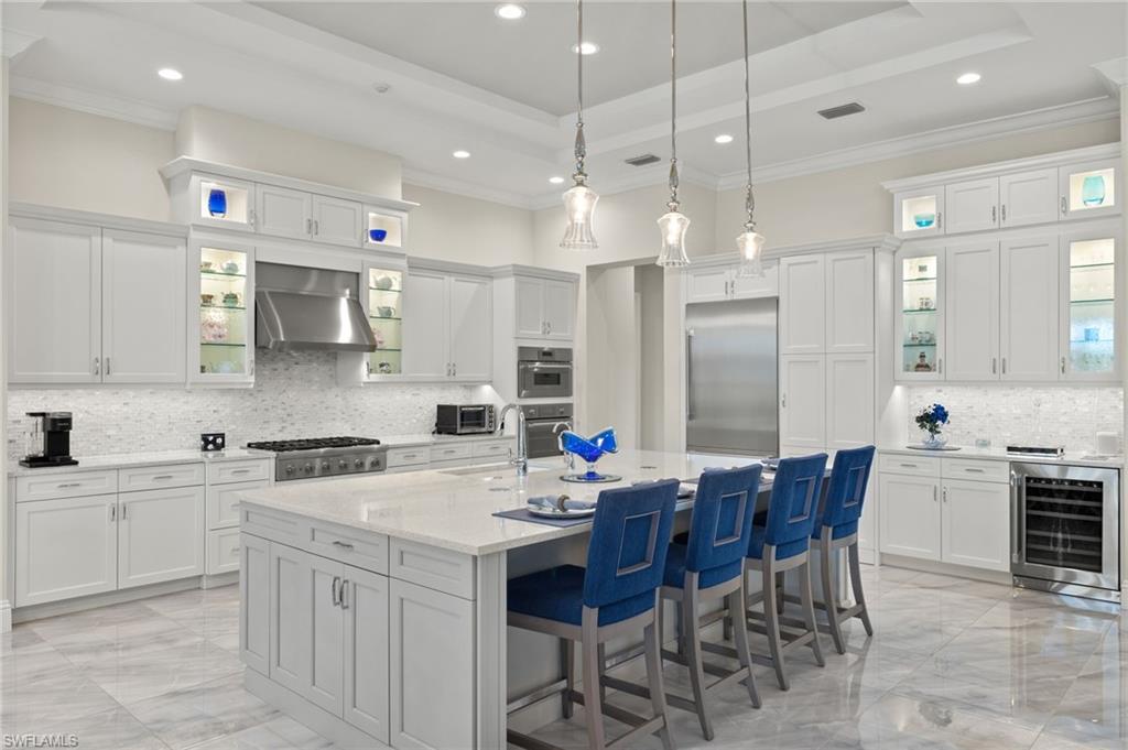 TWIN EAGLES - Residential