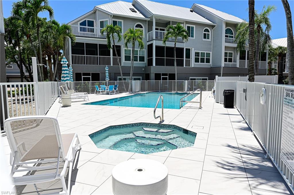 117 Barefoot CIR 18