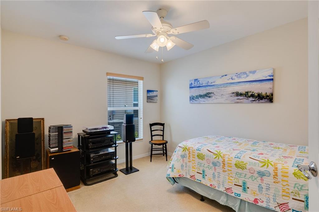 HAMPTON LAKES - Residential