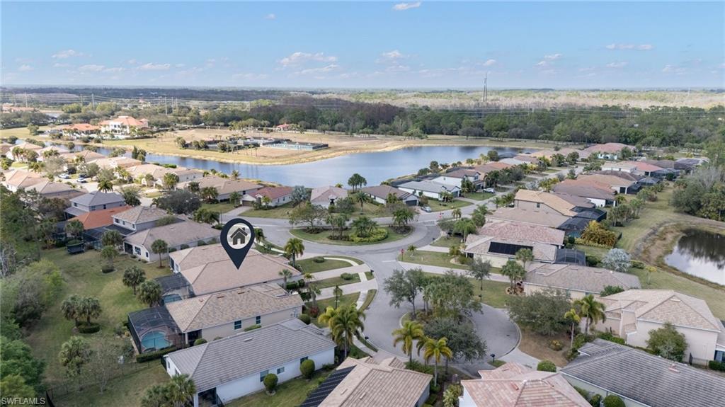 HAMPTON LAKES - Residential