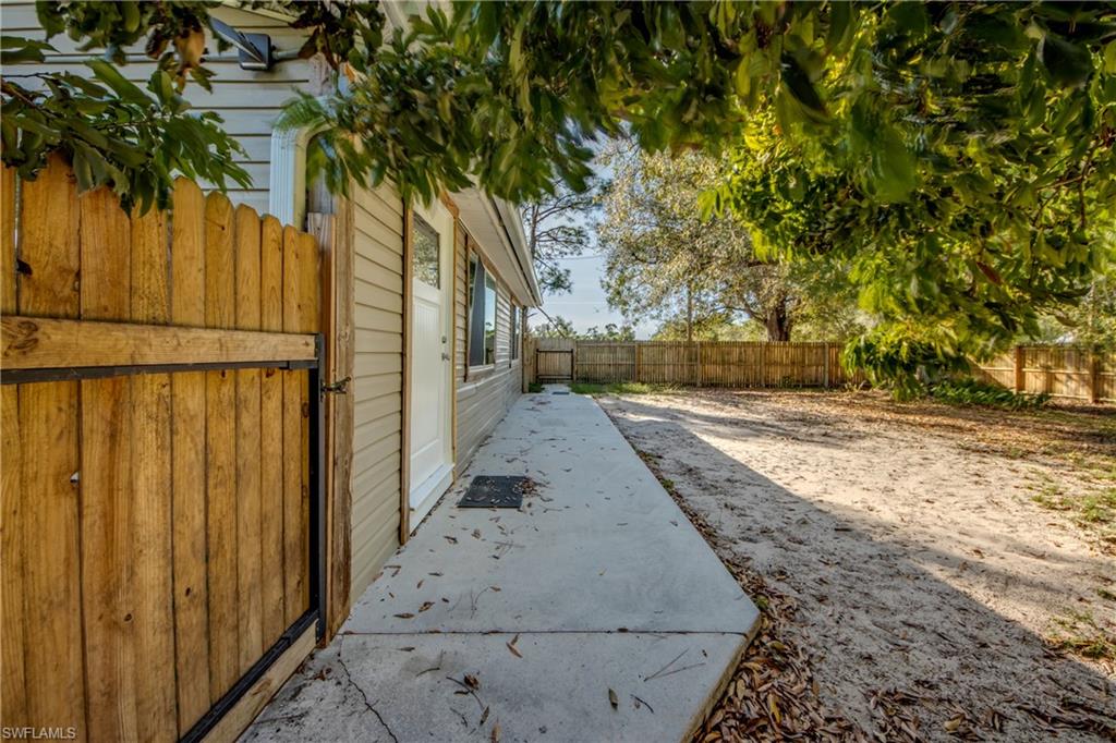 NORTH FORT MYERS - Residential