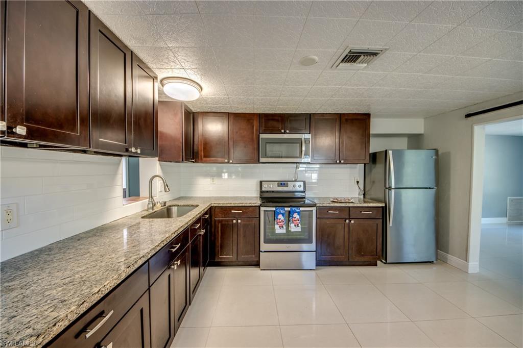 NORTH FORT MYERS - Residential