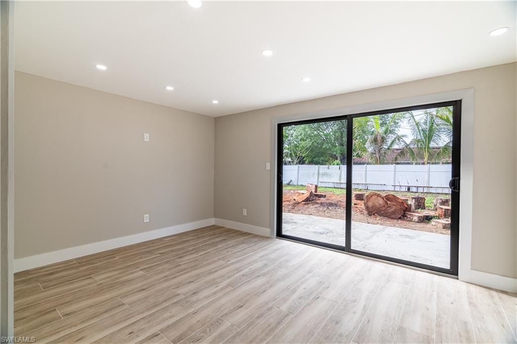 GOLDEN GATE CITY - Residential