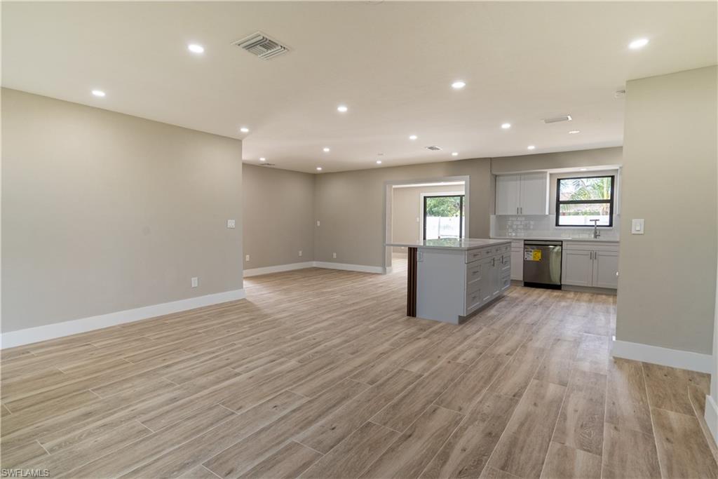 GOLDEN GATE CITY - Residential