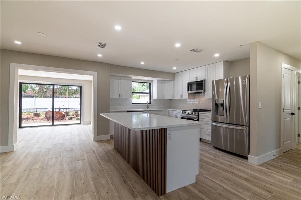 GOLDEN GATE CITY - Residential