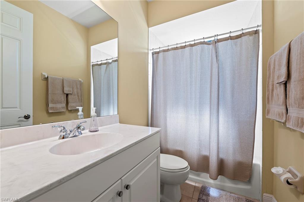 BRIARWOOD - Residential Lease