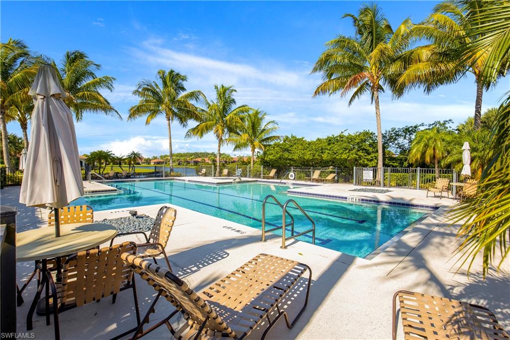 MANCHESTER SQUARE - Residential Lease