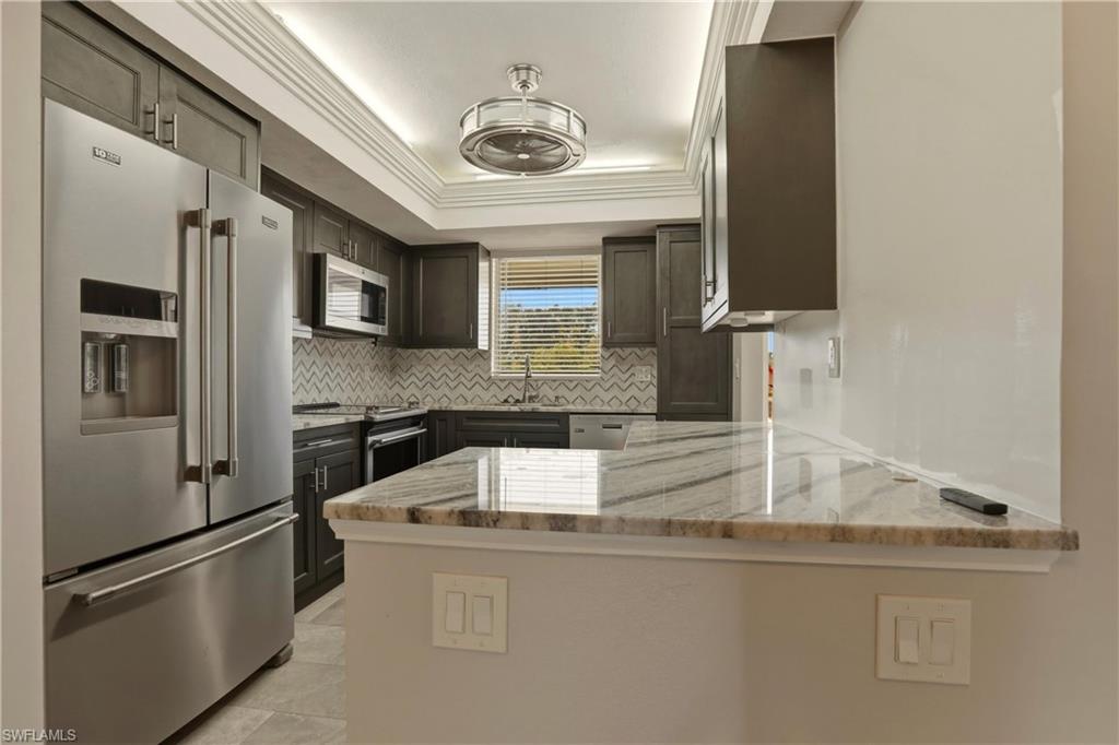 COUNTRY CLUB ESTATES CONDO - Residential