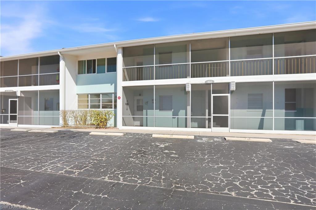 COUNTRY CLUB ESTATES CONDO - Residential