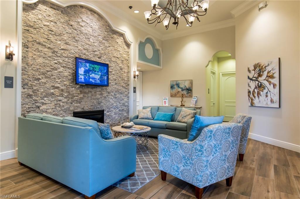 SATURNIA LAKES - Residential