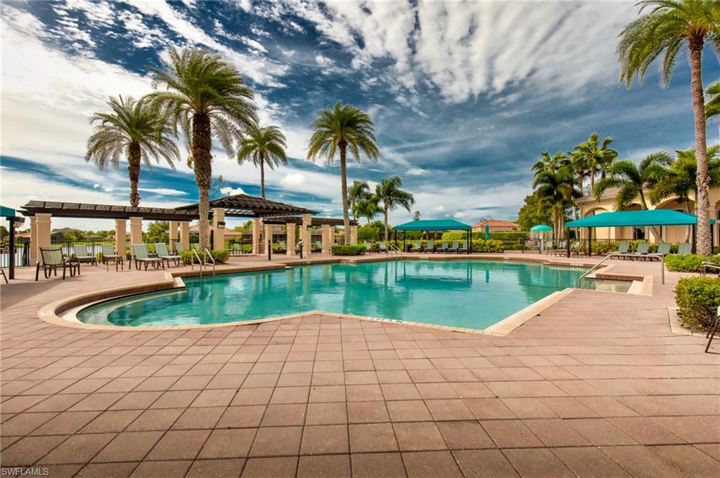 SATURNIA LAKES - Residential