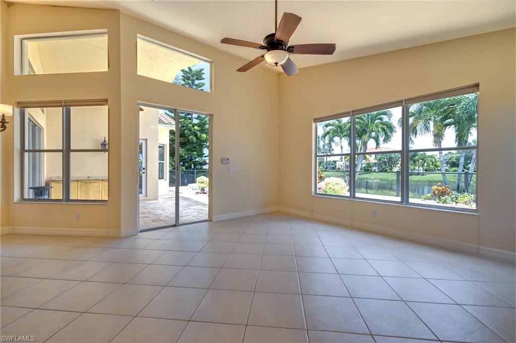 SATURNIA LAKES - Residential