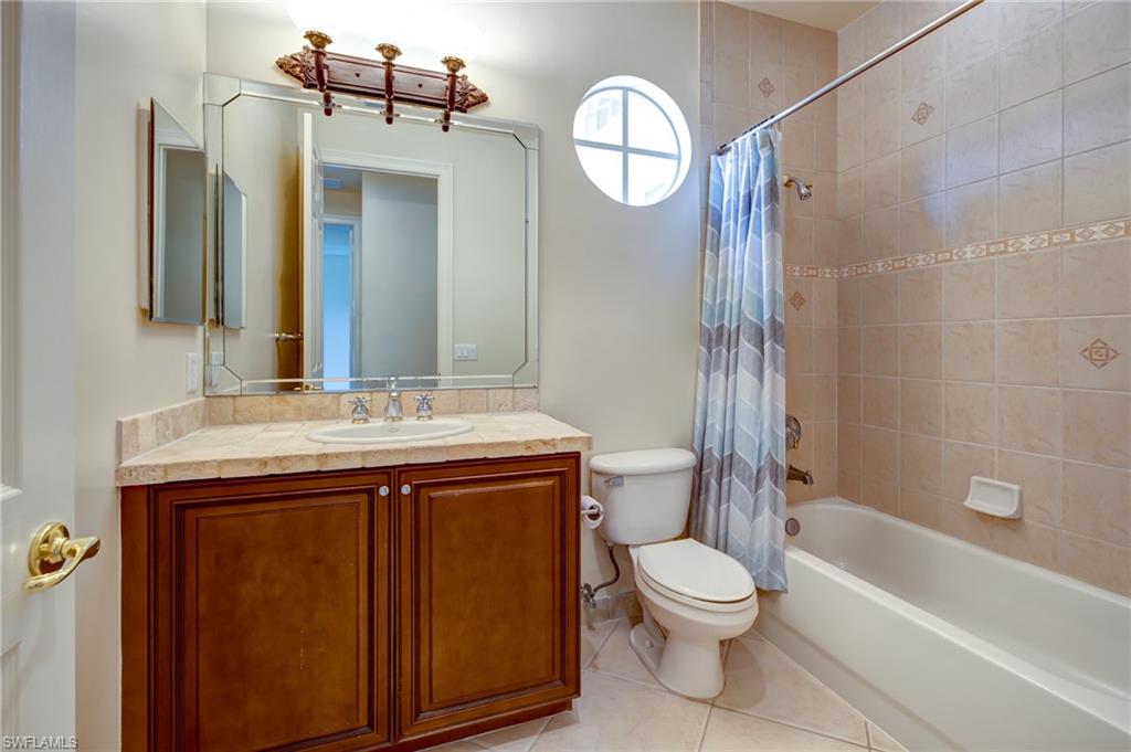 SATURNIA LAKES - Residential