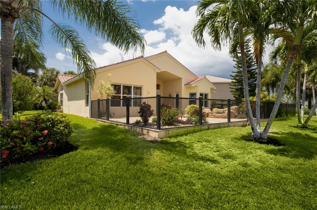 SATURNIA LAKES - Residential