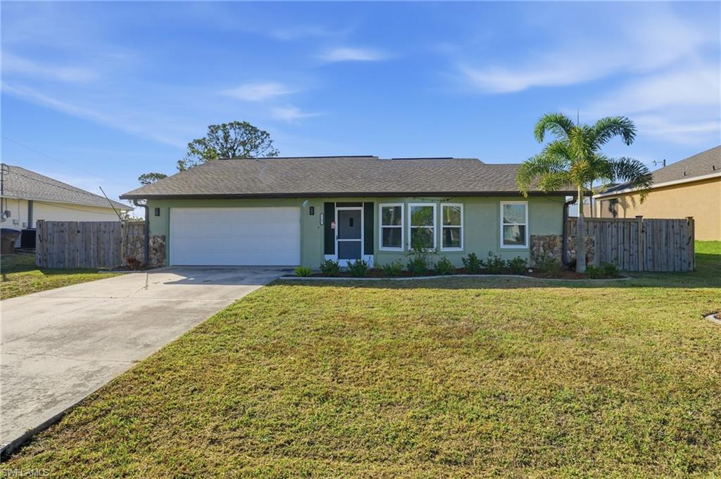 CAPE CORAL - Residential