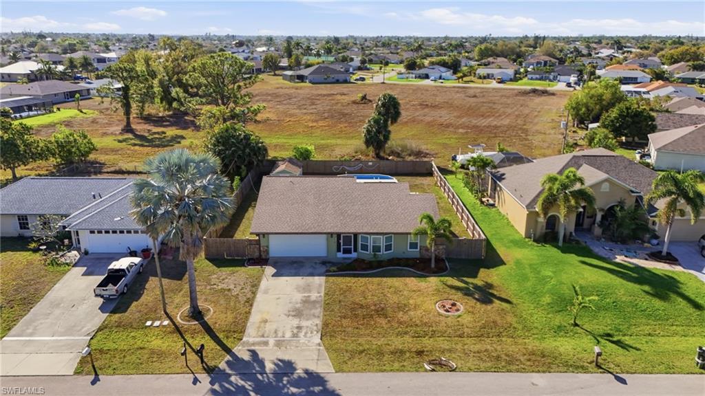 CAPE CORAL - Residential