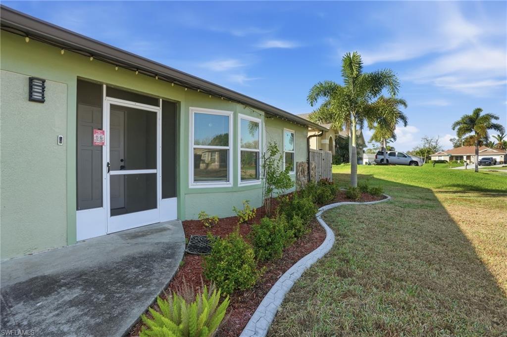 CAPE CORAL - Residential