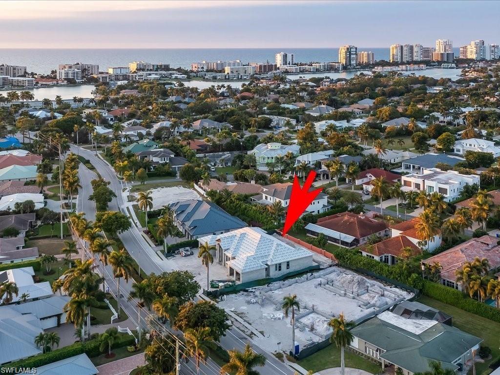 MOORINGS - Residential