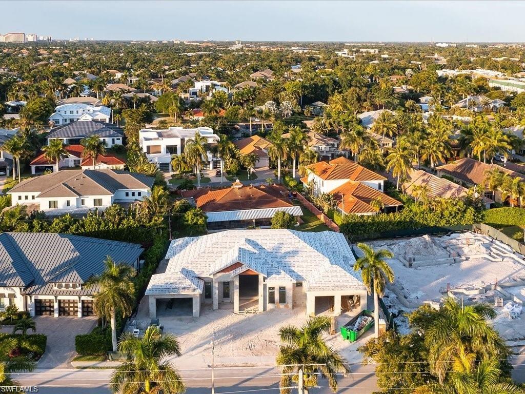 MOORINGS - Residential