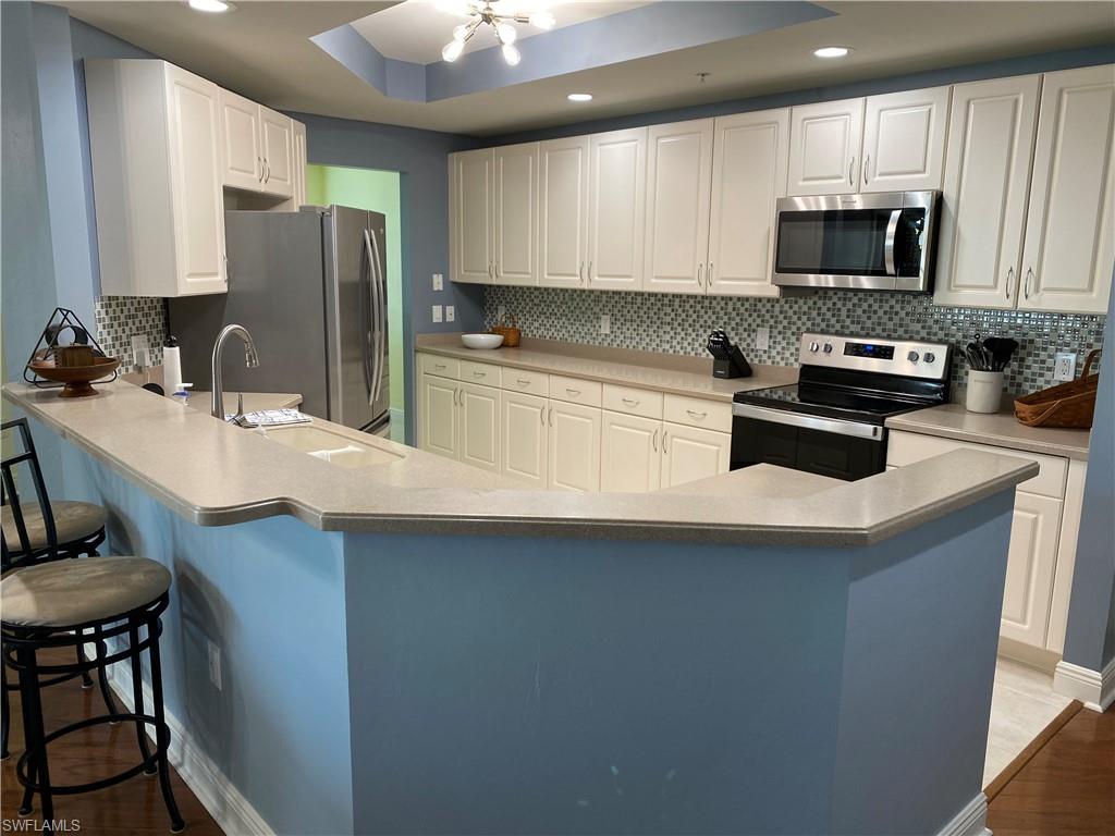 RIVIERA - Residential Lease