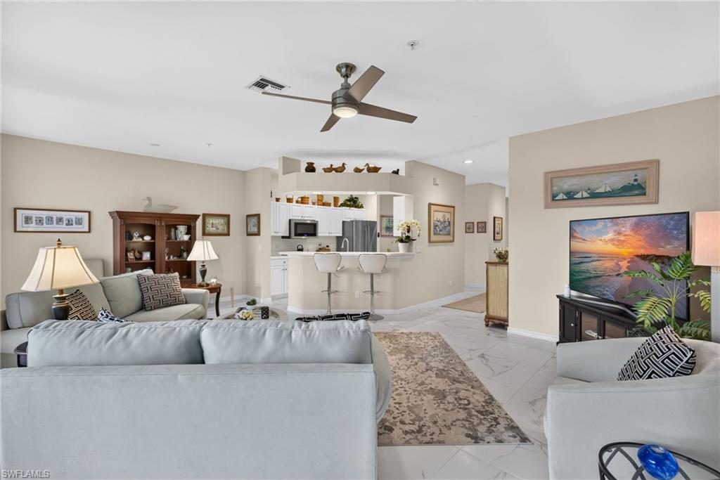 5040 YACHT HARBOR CIR 102