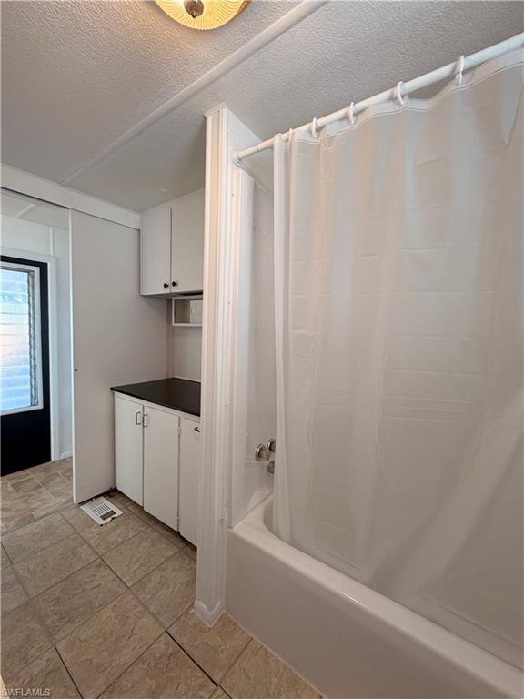 MOBILE MANOR - Residential Lease