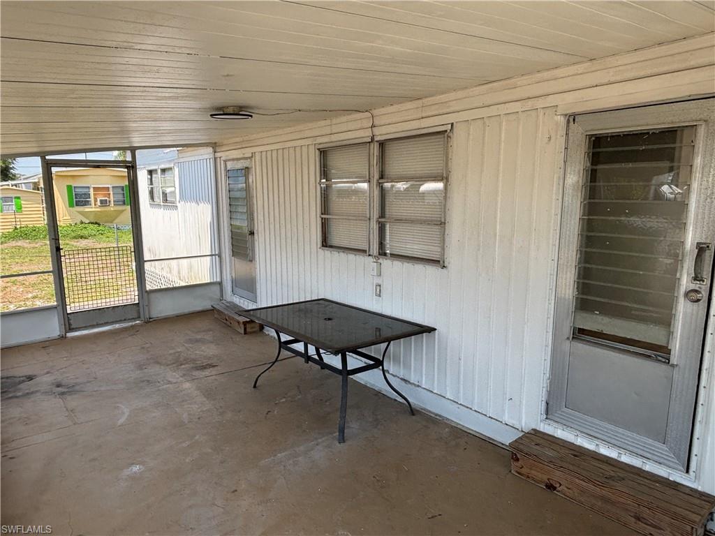 MOBILE MANOR - Residential Lease