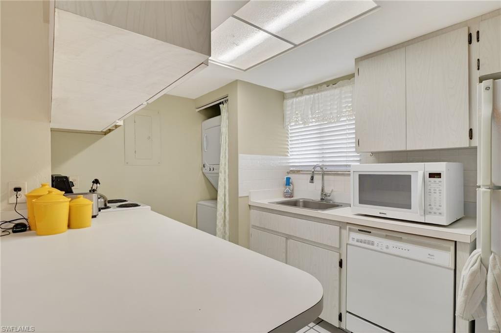 PROVINCETOWN - Residential