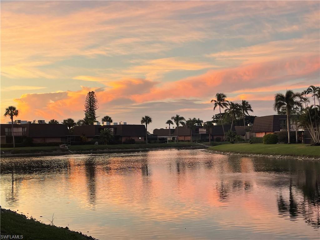 FOUNTAINS V - Residential