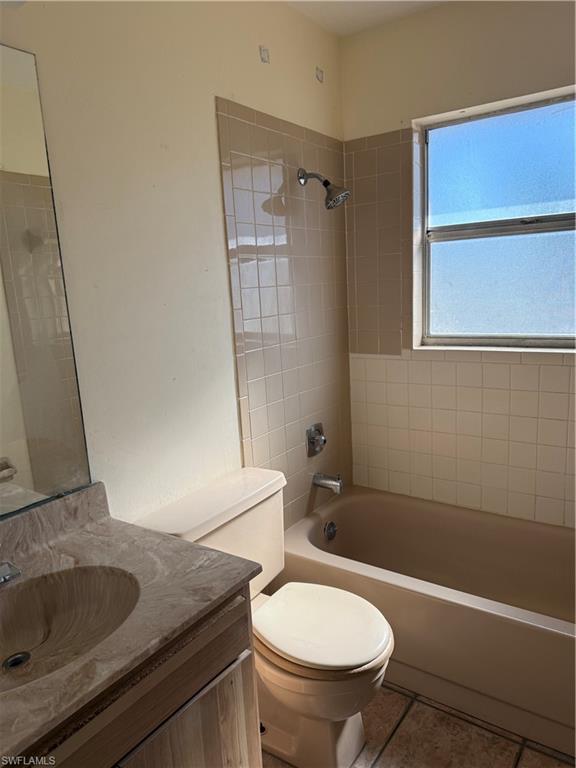 PARKWOOD VILLAS - Residential Lease