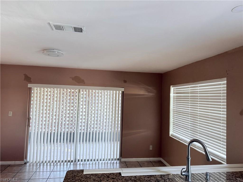 PARKWOOD VILLAS - Residential Lease