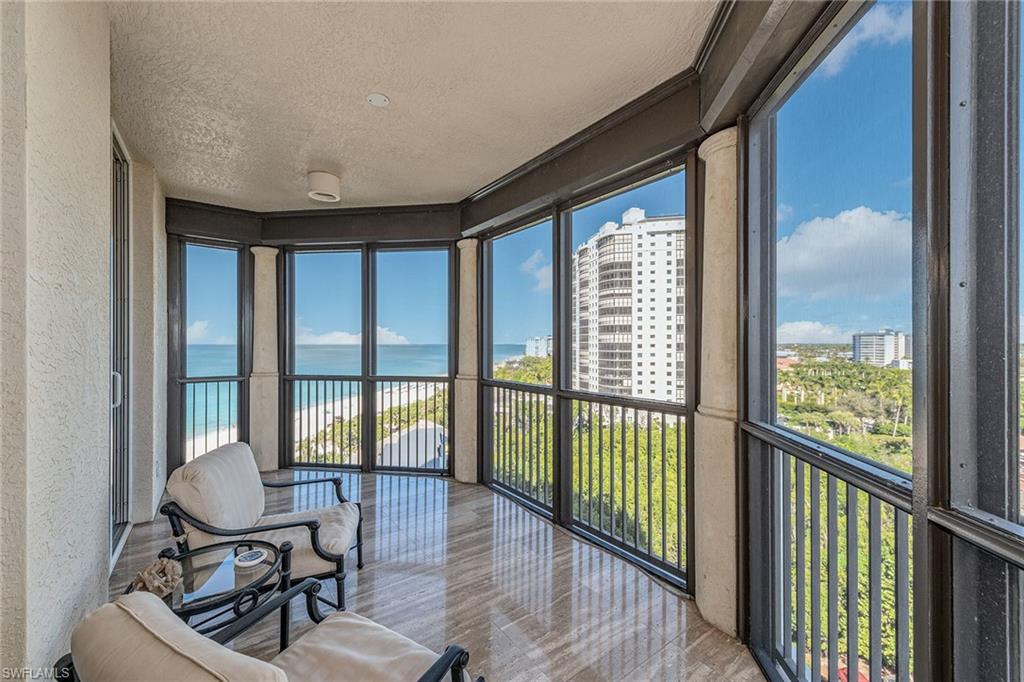 WINDSOR AT BAY COLONY - Residential