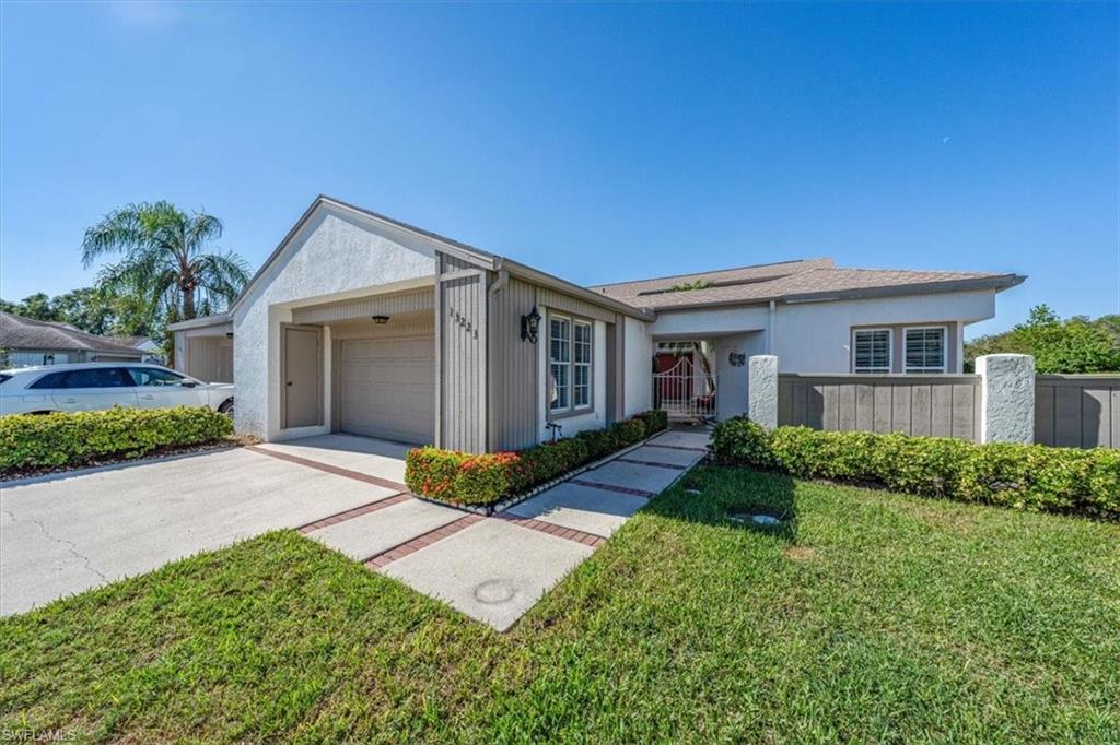 WEDGEFIELD VILLAS - Residential