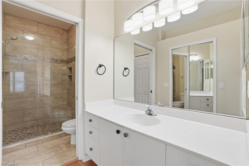 WEDGE WOOD AT THE STRAND - Residential