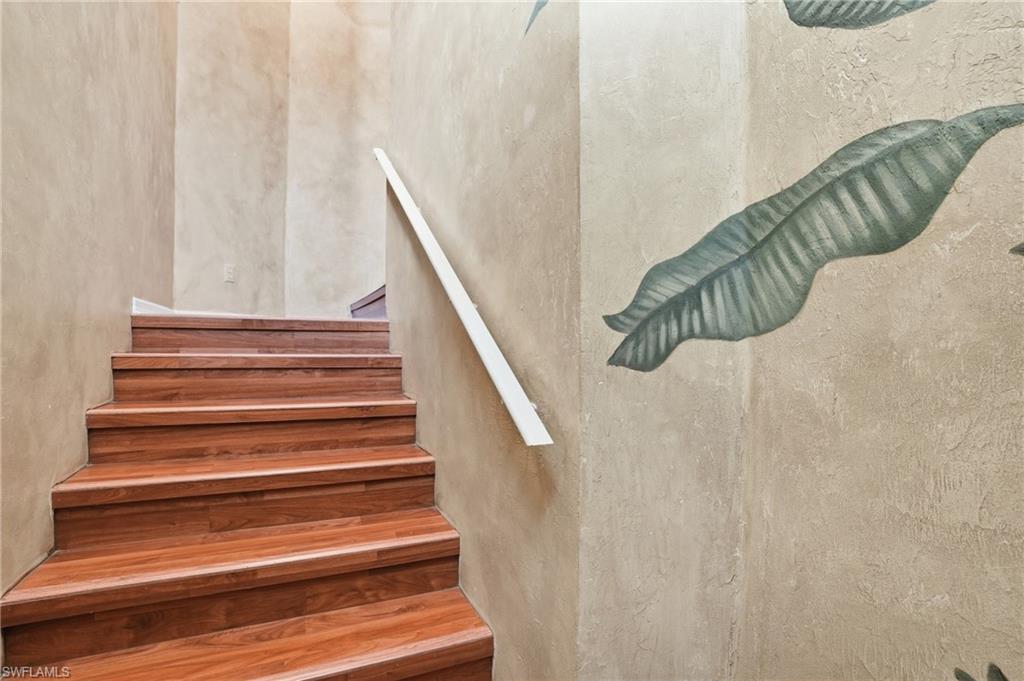 WEDGE WOOD AT THE STRAND - Residential