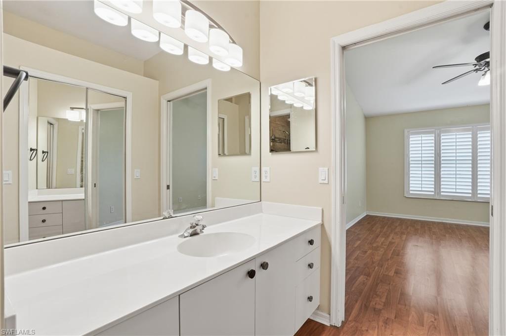 WEDGE WOOD AT THE STRAND - Residential