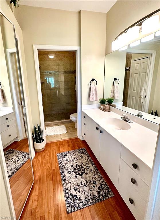 WEDGE WOOD AT THE STRAND - Residential