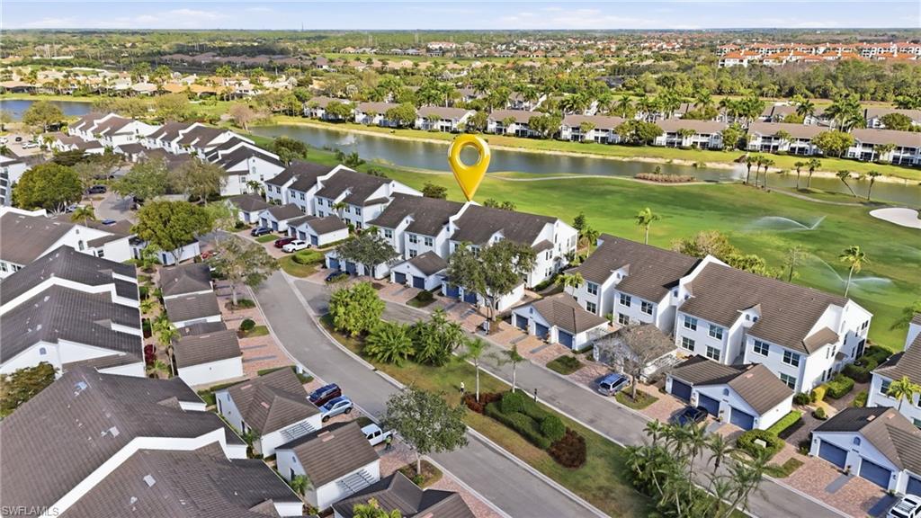 WEDGE WOOD AT THE STRAND - Residential