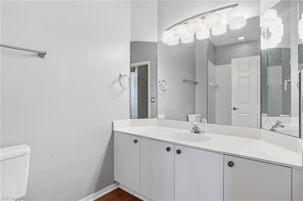 WEDGE WOOD AT THE STRAND - Residential