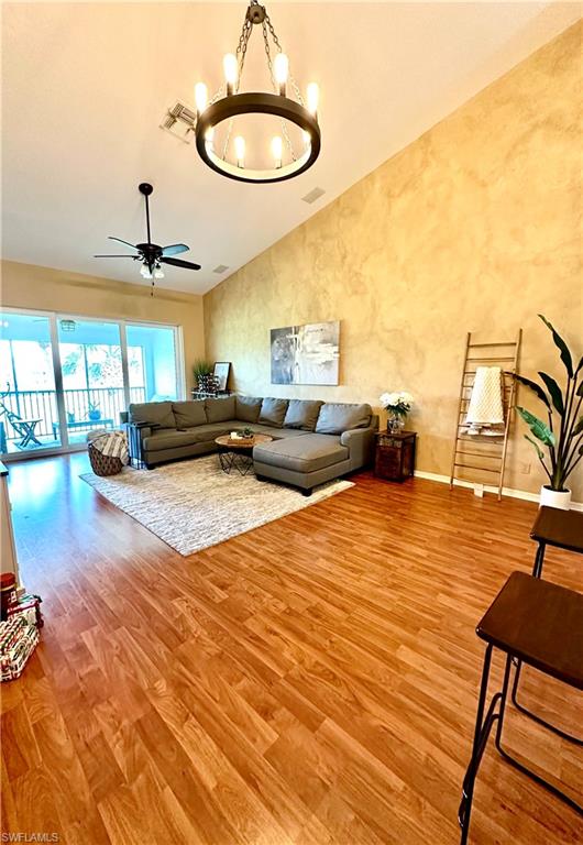 WEDGE WOOD AT THE STRAND - Residential