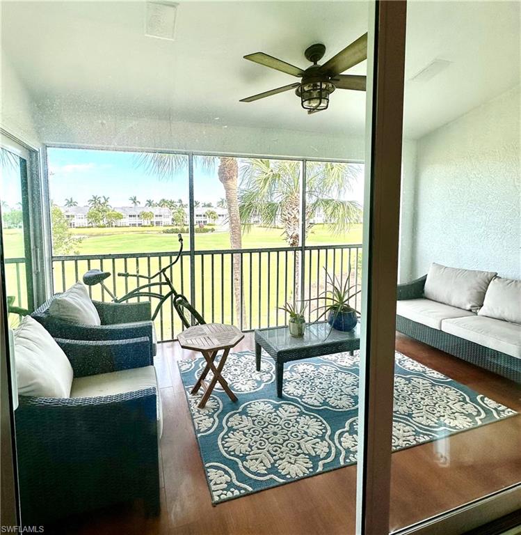 WEDGE WOOD AT THE STRAND - Residential