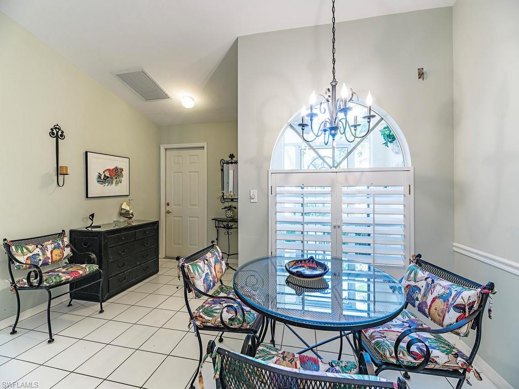 WIGGINS BAY VILLAS - Residential