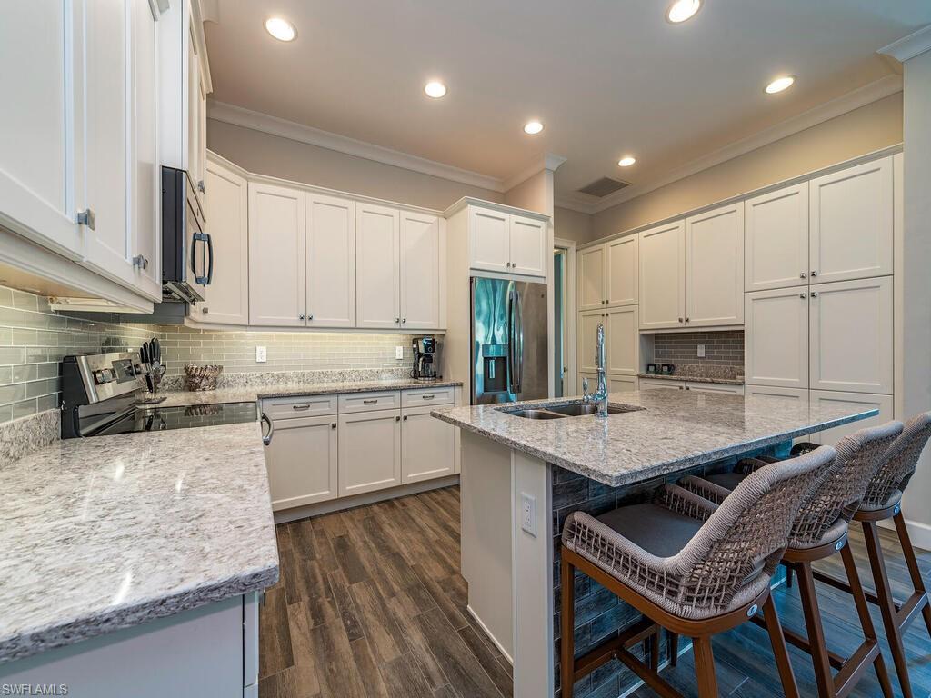 ISLES OF COLLIER PRESERVE - Residential