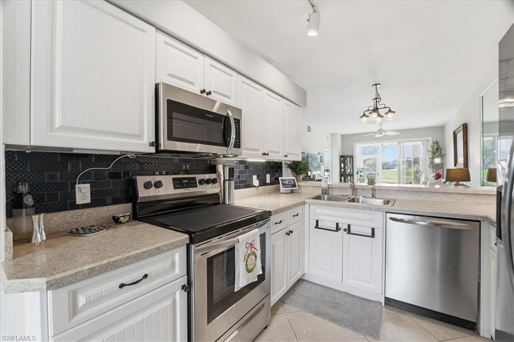 VILLAGES AT COUNTRY CREEK - Residential