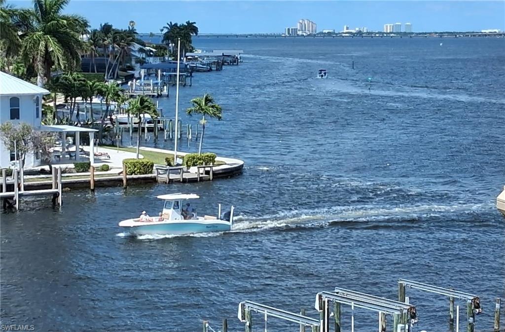 RIVERS CONDO - Residential