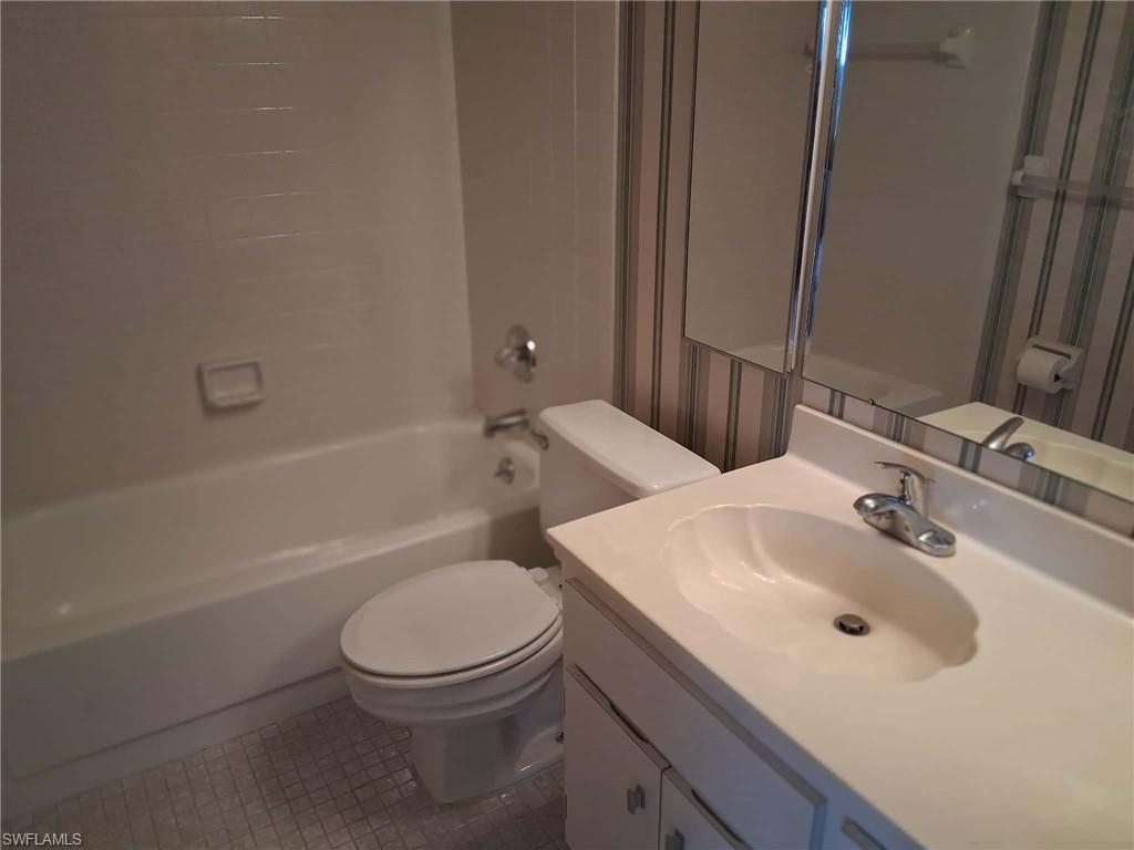 RIVERS CONDO - Residential