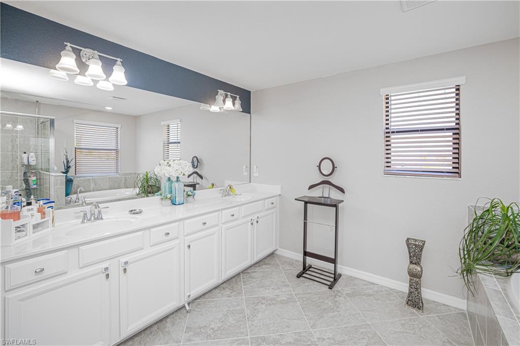 PORTICO - Residential