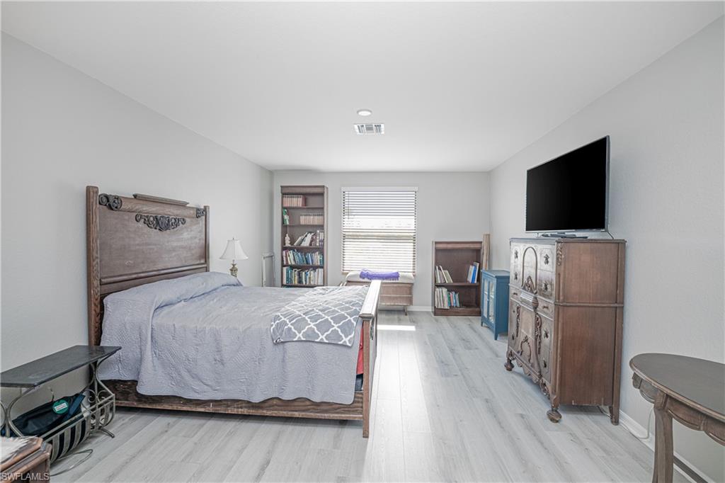 PORTICO - Residential