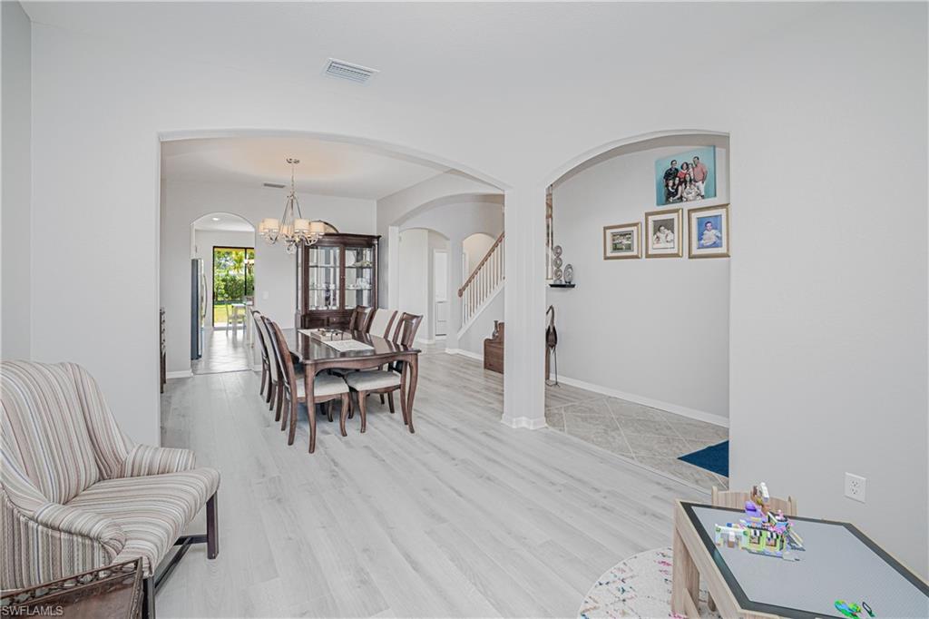 PORTICO - Residential