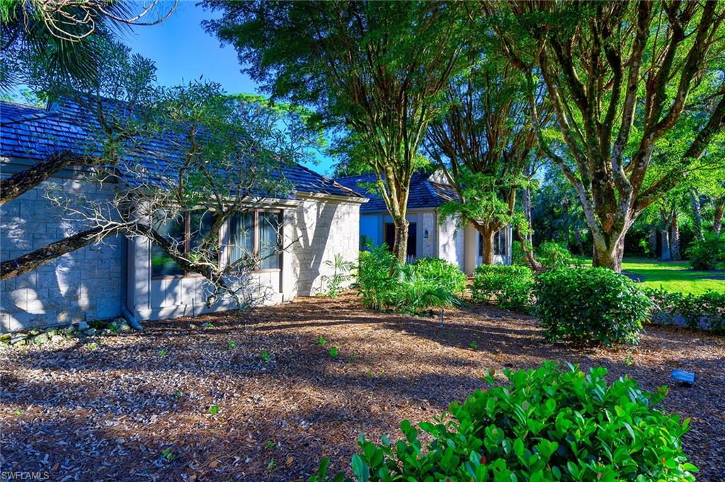 PELICAN BAY WOODS - Residential